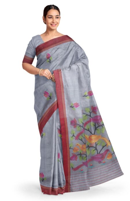 Handwoven Grey Matka Silk Jamdani Saree