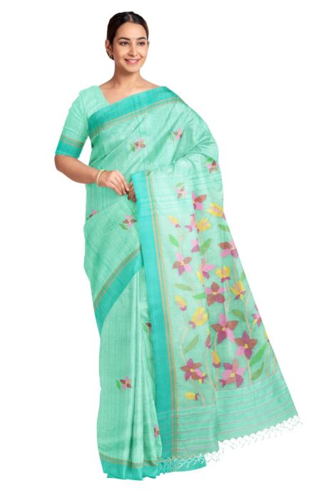 Handwoven Matka Silk Jamdani Saree in Green Colour