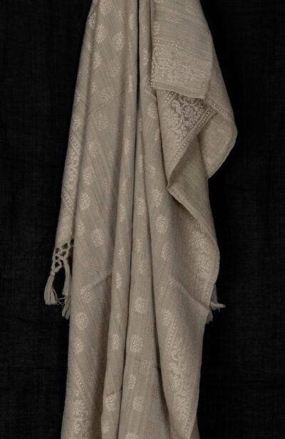 Handwoven Matka Jamdani Woolen Shawl