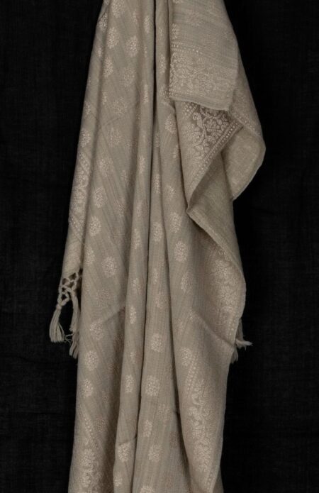 Handwoven Matka Jamdani Woolen Shawl