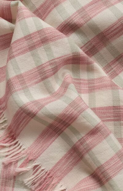 Handwoven Peach Woolen Shawl