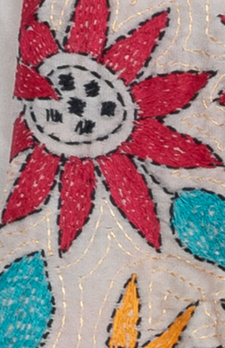 Handwoven Silk Stole with Floral motif Kantha Stitch - Image 2
