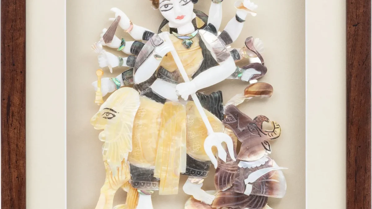 Shell Wall Hanging Singha Bahini - Biswa Bangla