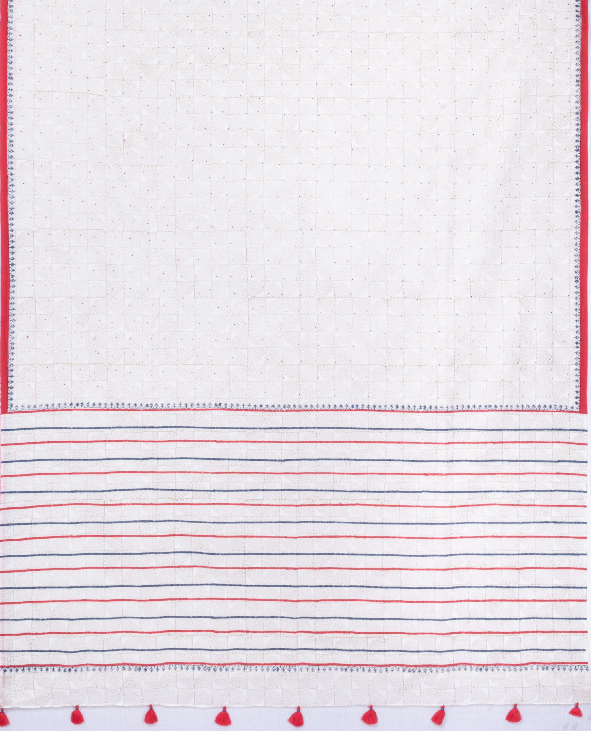 Handwoven Muslin Hand Block Printed Cotton Saree - Image 4