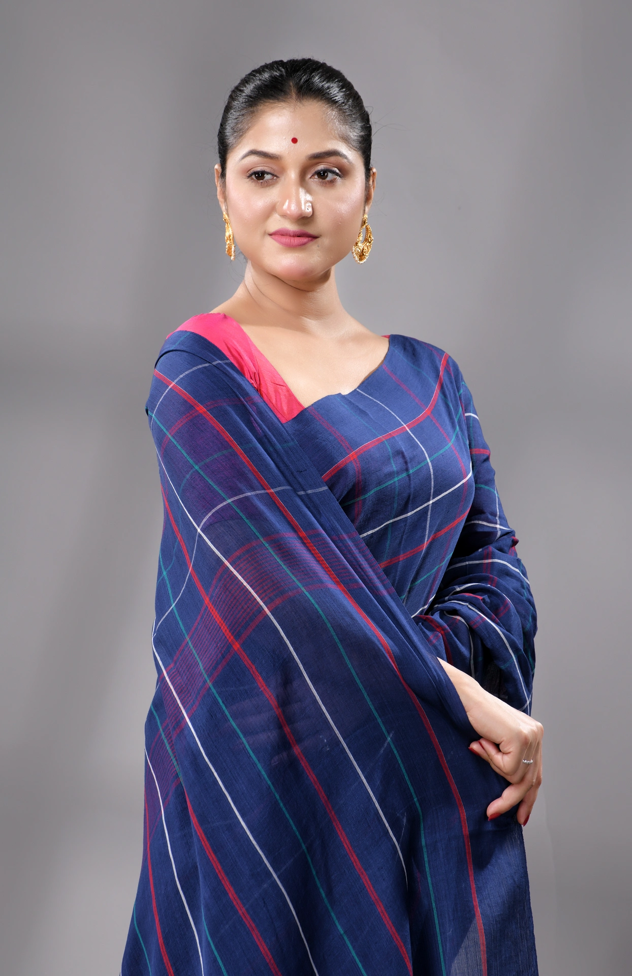 Handwoven Tangail Cotton Saree - Blue - Image 2