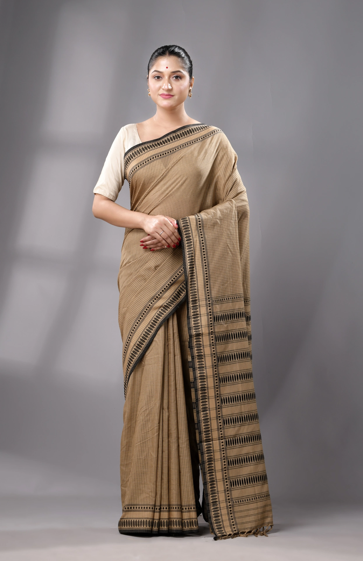 Begumpuri Cotton Saree - Beige - Image 3