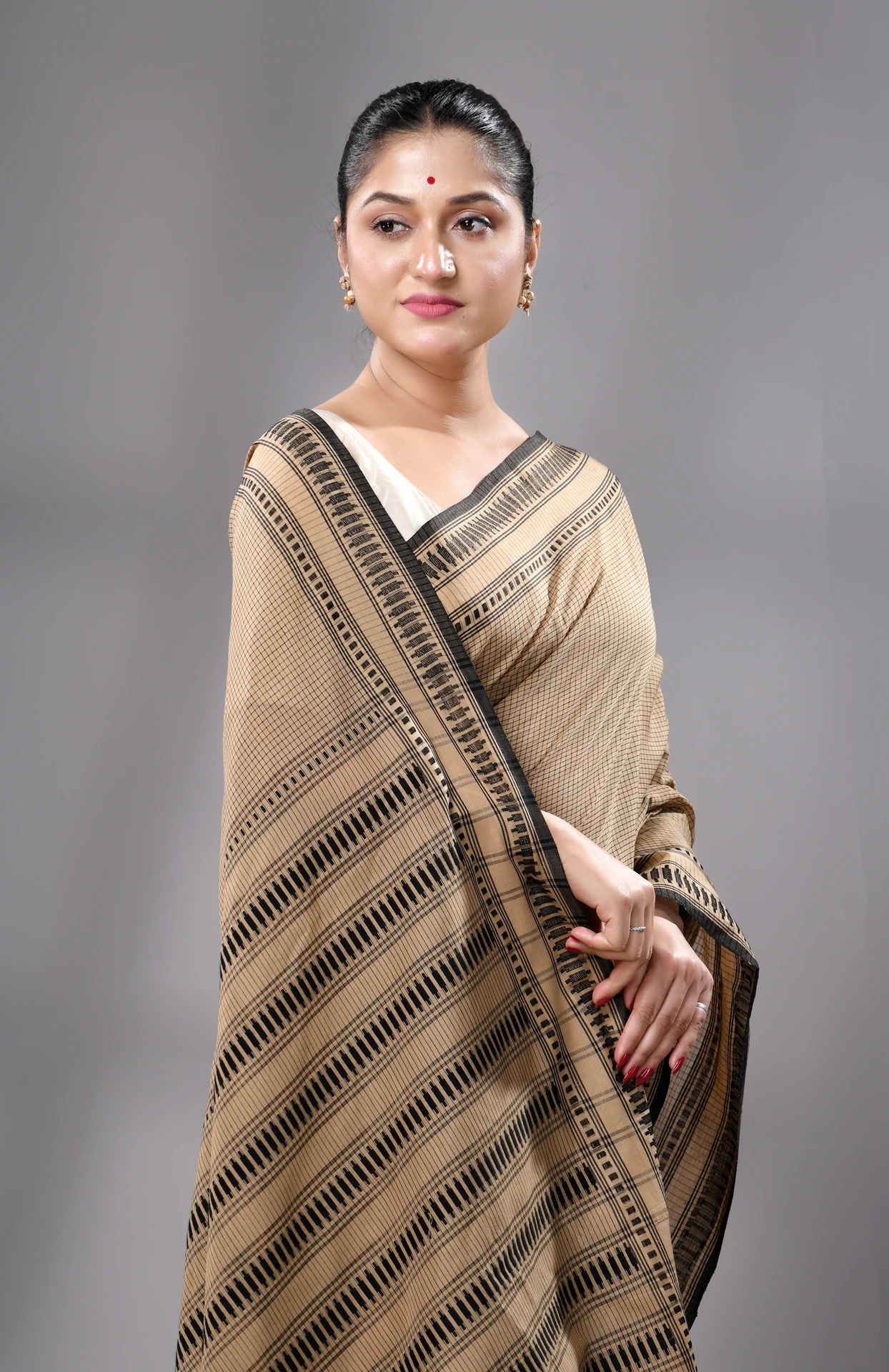 Begumpuri Cotton Saree - Beige