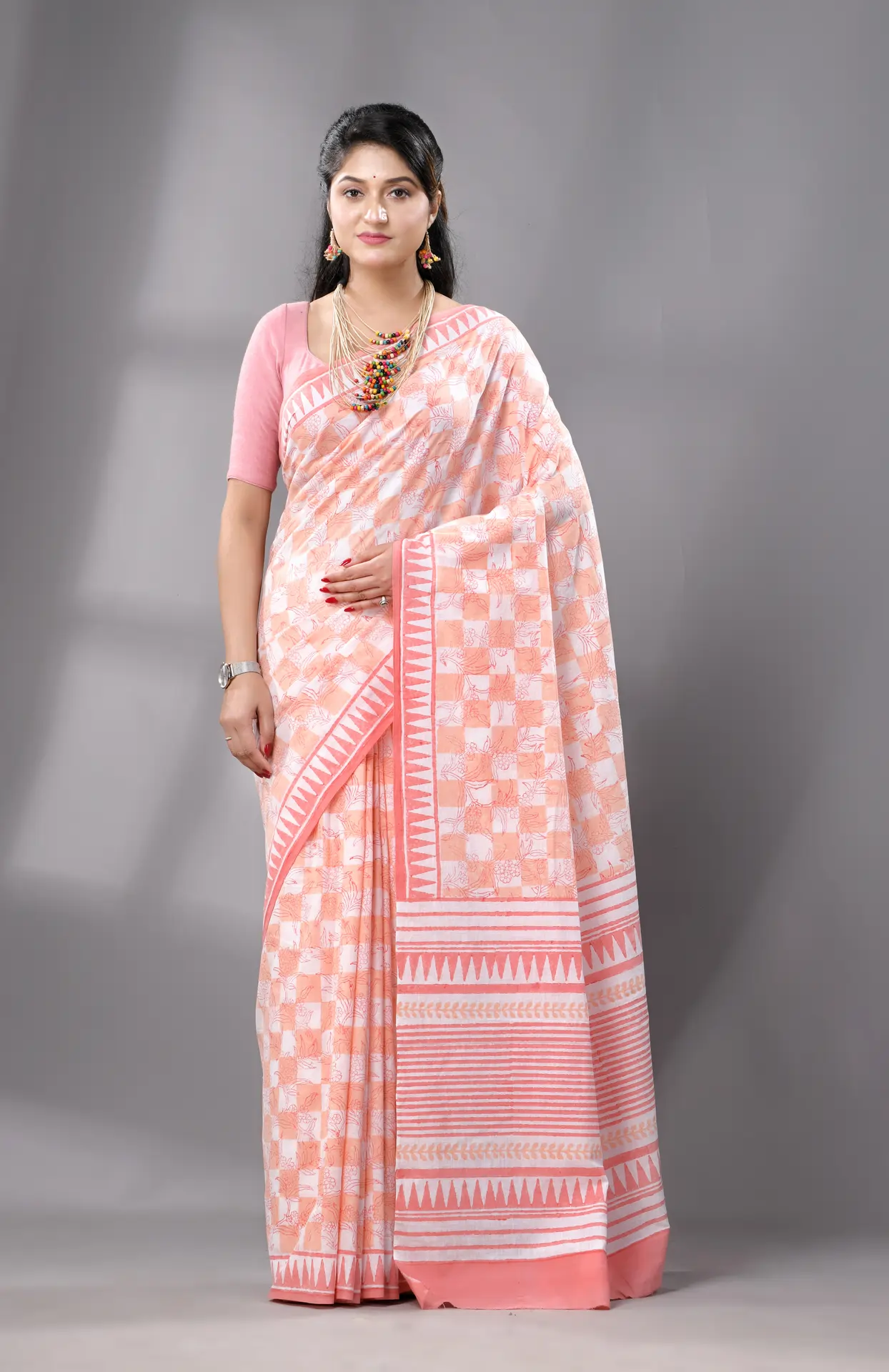 Block Printed Handwoven Muslin Cotton Saree - Peach - Image 4