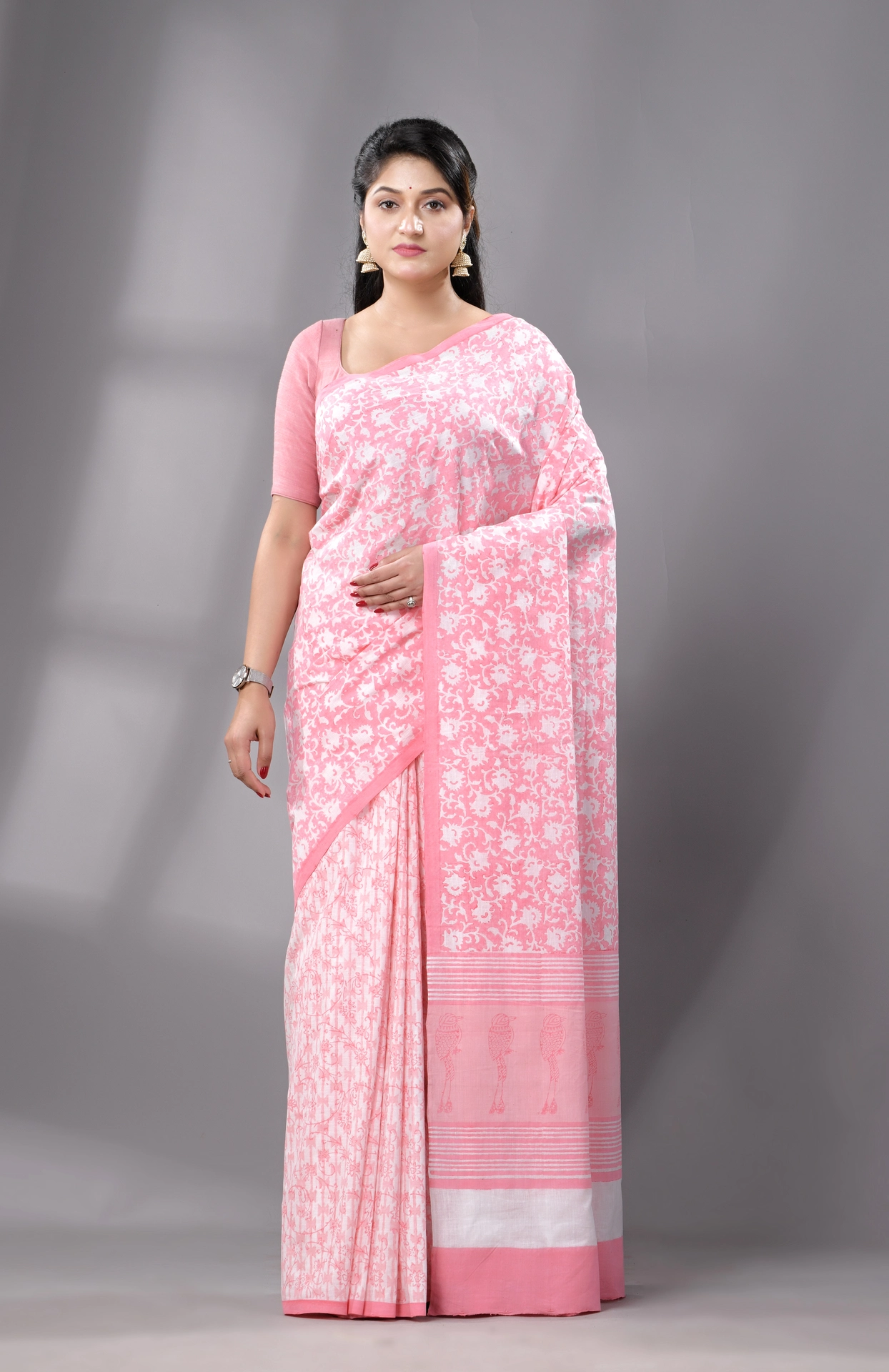 Block Printed Handwoven Muslin Cotton Saree - Pink - Image 5