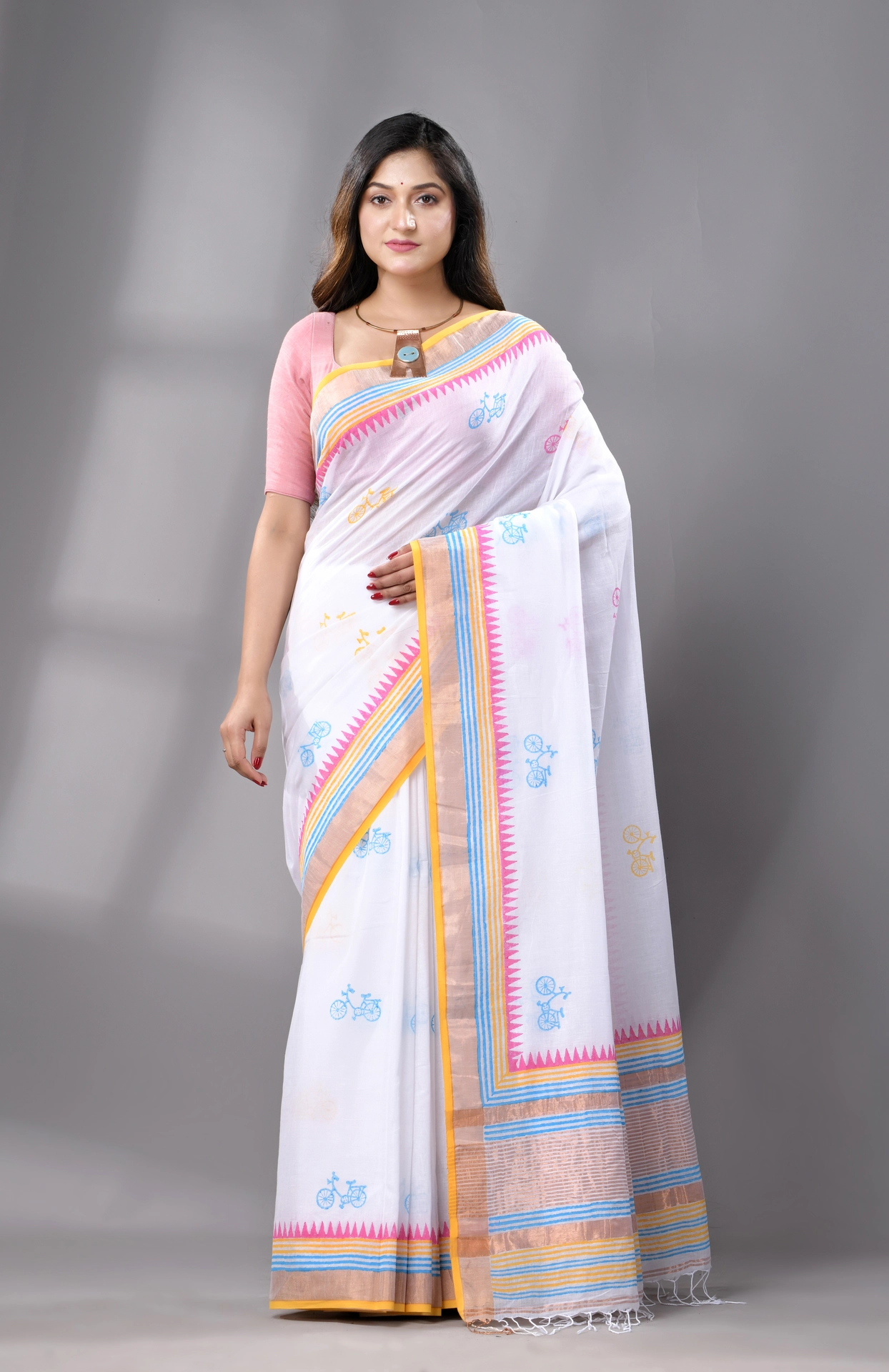 Block Printed Handwoven Cotton Saree - Off-White - Image 5