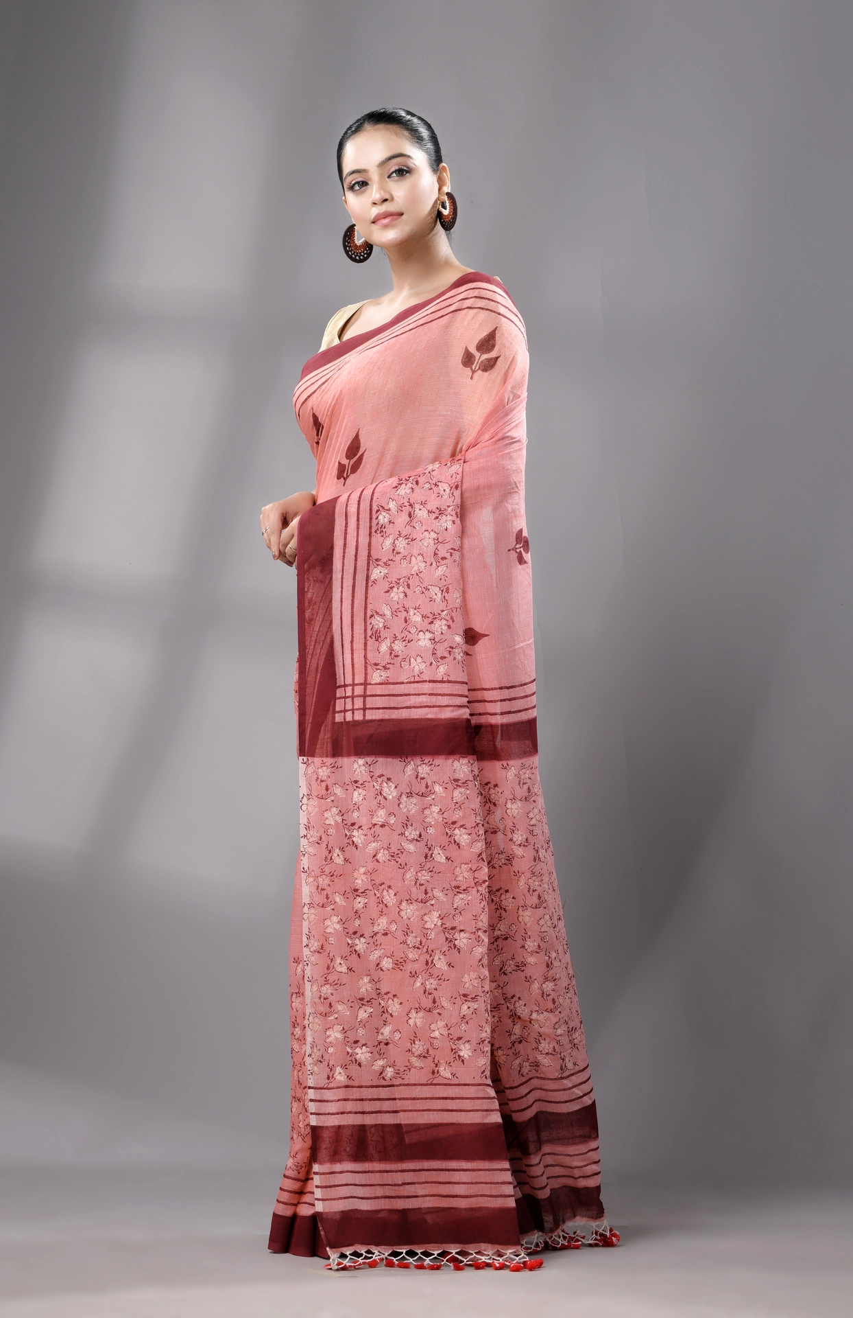 Hand Block Printed Handwoven Muslin Cotton Saree - Brown - Image 3