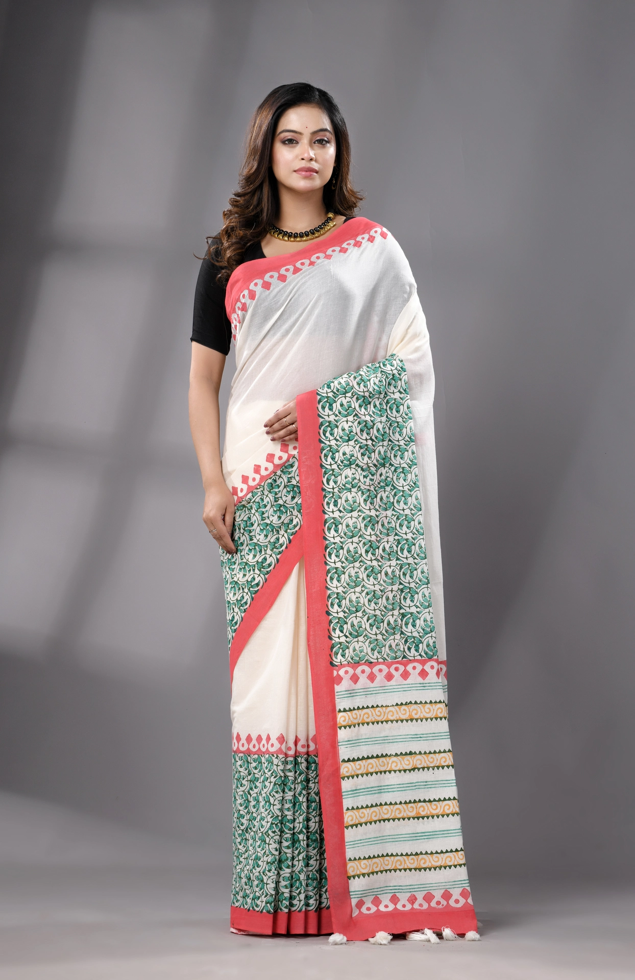 Block Printed Cotton Saree - Off-White - Image 5