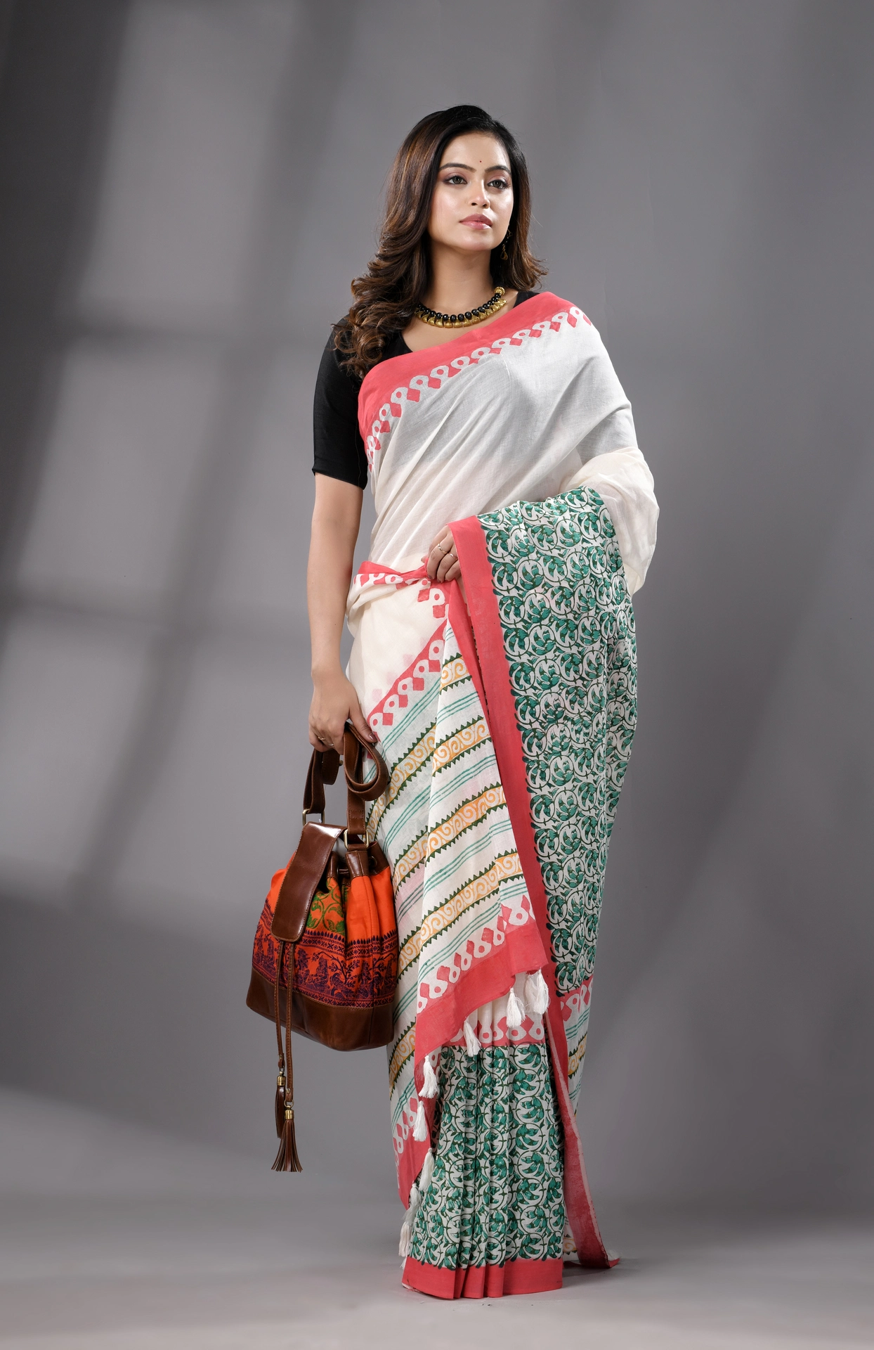 Block Printed Cotton Saree - Off-White - Image 7