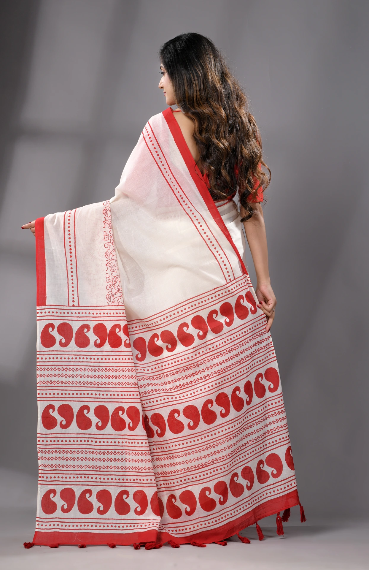 Block Printed Cotton Saree - Off-White - Image 2